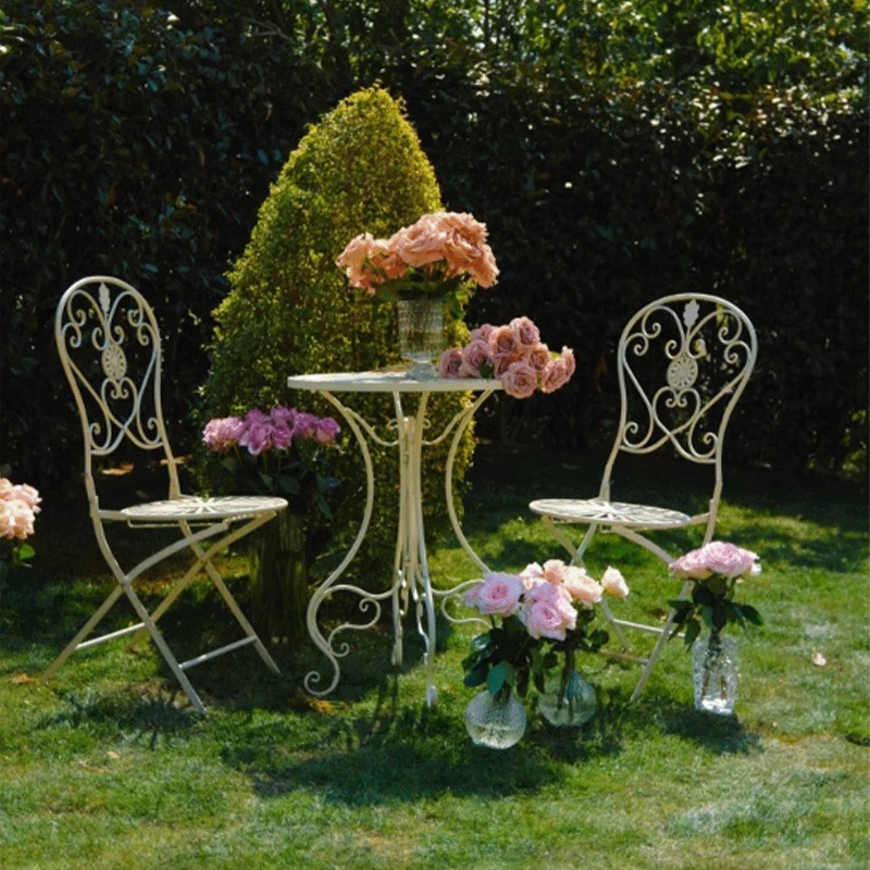 Franse vintage ijzeren tafel e - Outdoor Furniture Cafe recensie en prijs