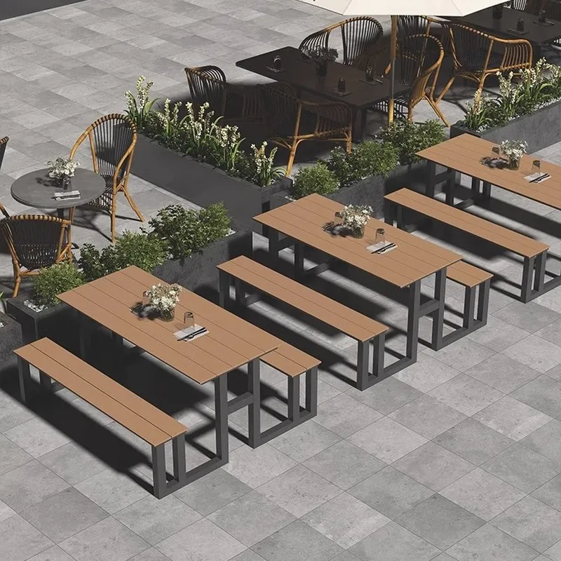 Eenvoudige smeedijzeren tafel- - Outdoor Furniture One Piece recensie en prijs